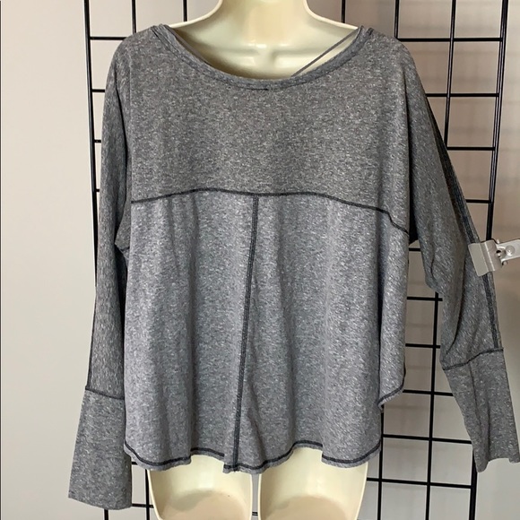 FREE PEOPLE Over Size, Cropped Long Sleeve Top EC - Picture 4 of 7
